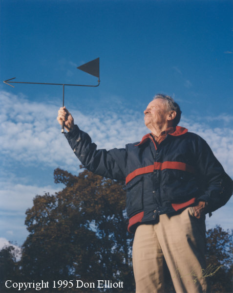 Bernard Vonnegut holding his oscillating anemometer