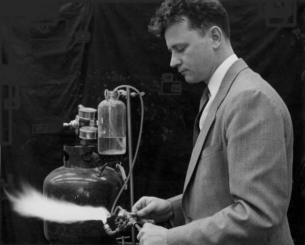 Bernard Vonnegut in GE Research Labs