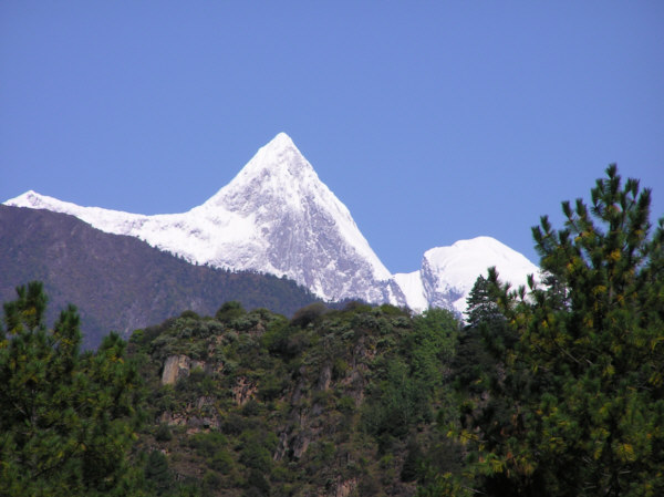 Namche Barwa peak seen from 35 km to the SW